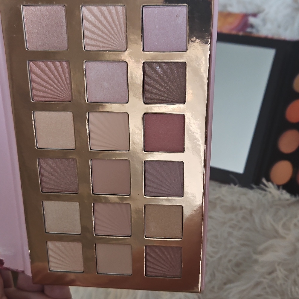 NEW NICOLE MILLER PINK PURPLE SHIMMER EYESHADOW COSMETIC MAKEUP PALETTE BUNDLE - Picture 2 of 6